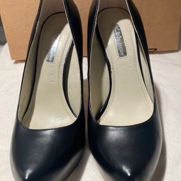 BCBGeneration high heel Black Pumps - Picture 1 of 5